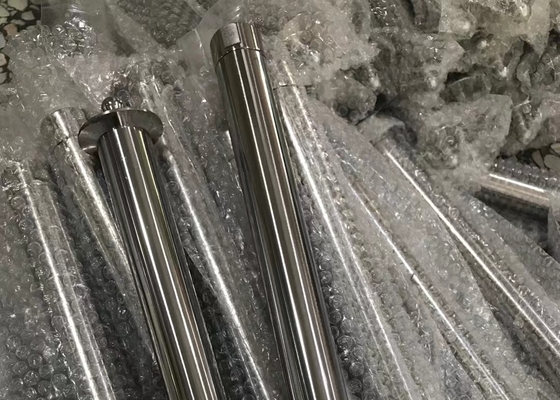 調節可能な真鍮のきのこのダンスの噴水はプールのためにノズルを通して出す