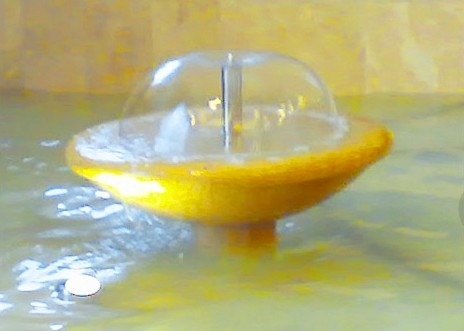 調節可能な真鍮のきのこのダンスの噴水はプールのためにノズルを通して出す