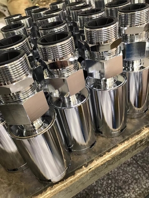 AAA Areatedのダンスの噴水は3/4" 12mのスプレーの高さをノズルを通して出す