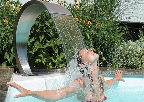 600mmのプールの噴水の付属品のステンレス鋼の滝のジェット機