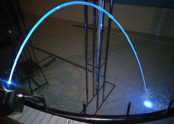 屋内DMX多彩なLEDは薄層の噴水のノズルの跳躍のジェット機をつける
