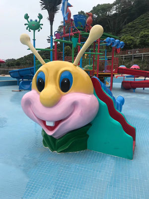裏庭リゾートのためのTUVの子供の運動場の船水スライド