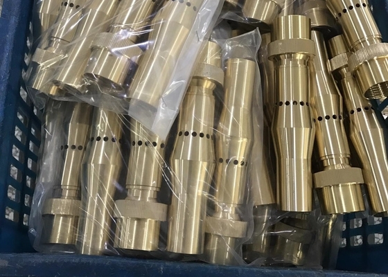 十分に真鍮の踊る噴水は25m3/h 250Kpaをノズルを通して出す