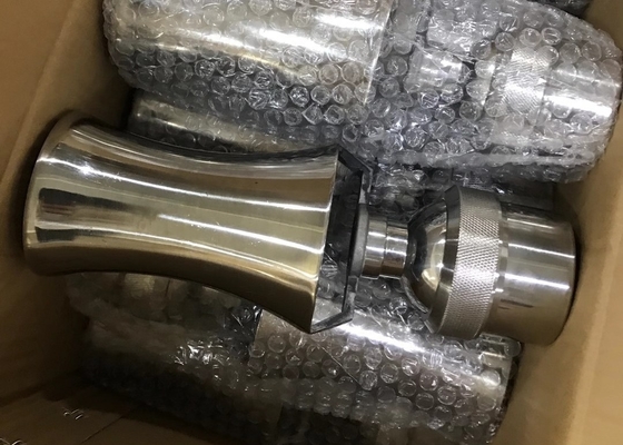 3つは踊る噴水のノズル タワーDN80水噴水のジェット機を凍らす